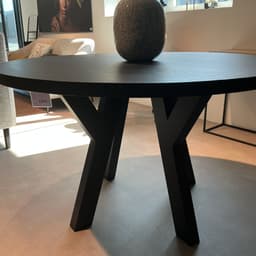 Showroommodel eettafel Head  - 2