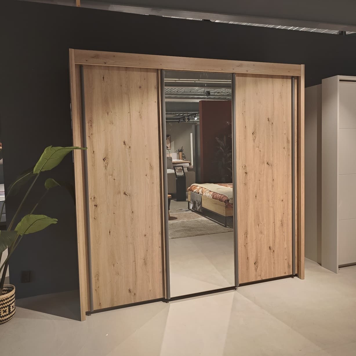 Showroommodel Linnenkast Impress